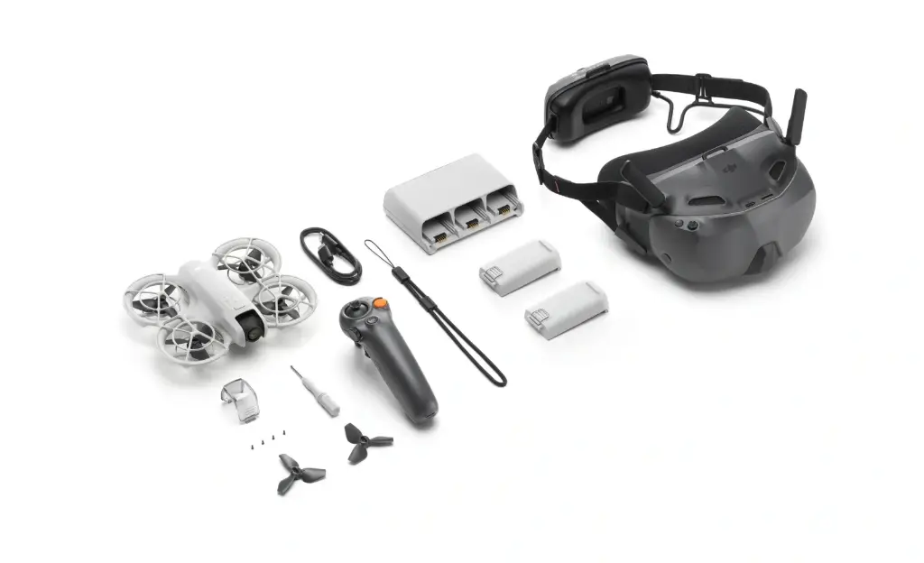 DJI Neo Motion Fly More Combo Drone With DJI Goggles N3 & RC Motion 3 DJI-NEO100-C2